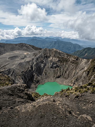 Irazú Volcano